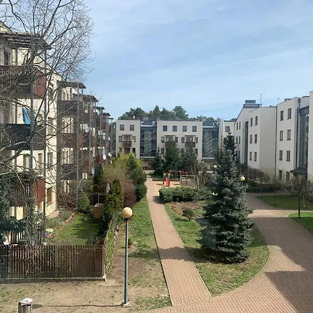Samodzielne Wyposazone Mieszkanie Varşova