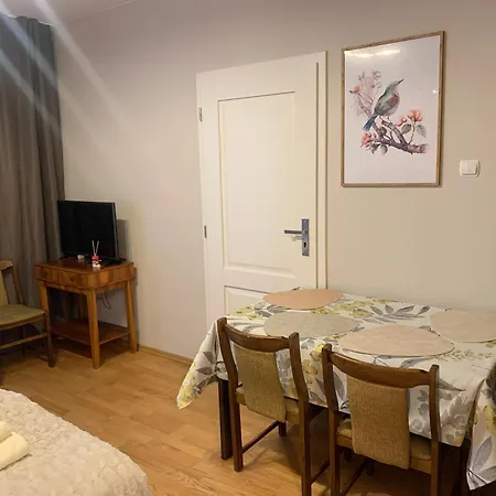 Apartment Samodzielne Wyposazone Mieszkanie Warsaw