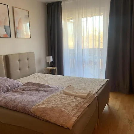 Appartamento Samodzielne Wyposazone Mieszkanie Varsavia